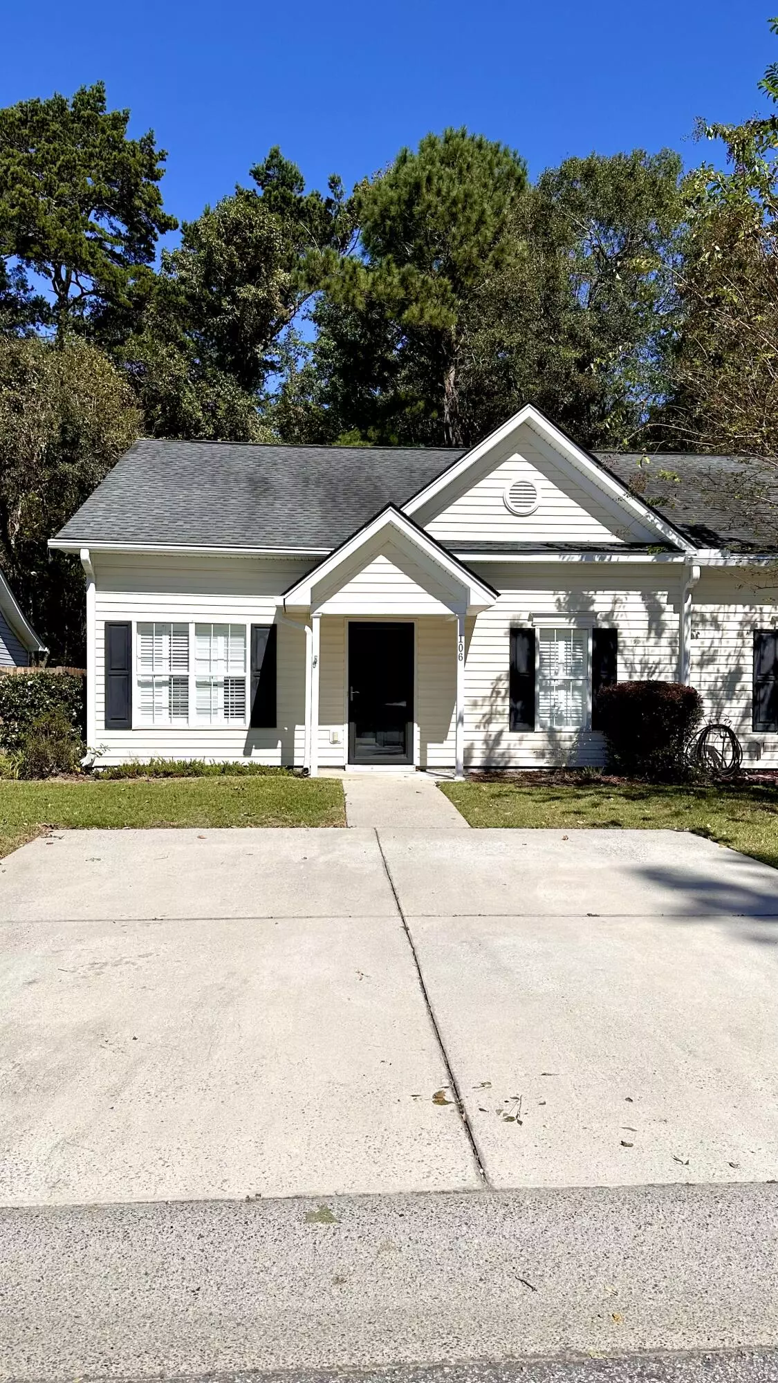 Summerville, SC 29485,106 Hardee Ave
