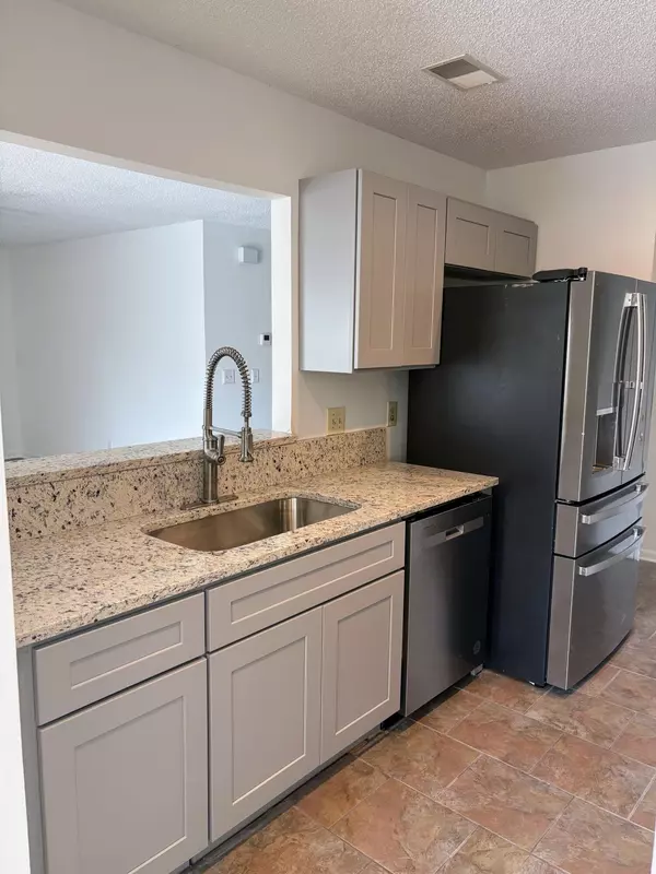 Goose Creek, SC 29445,607 Waterwood Dr