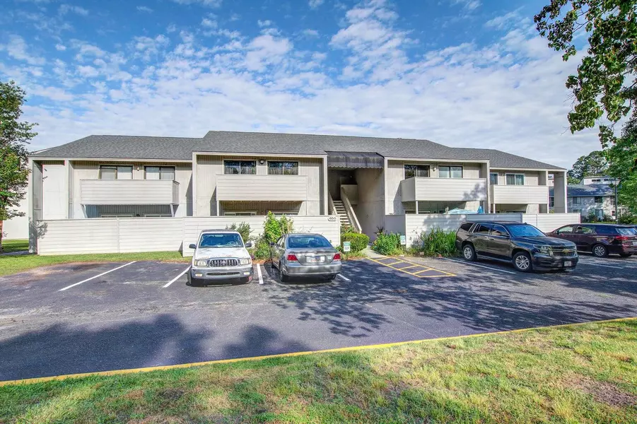 607 Waterwood Dr, Goose Creek, SC 29445