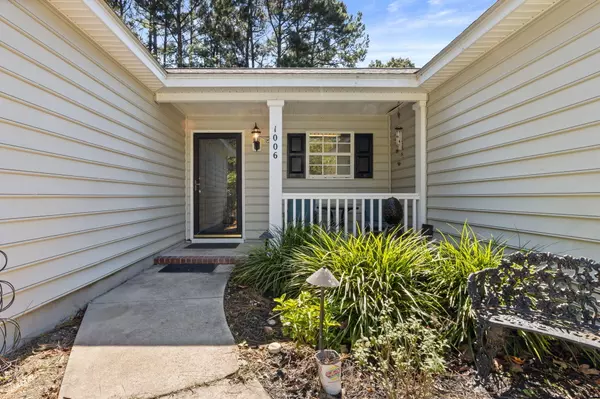 Summerville, SC 29483,1006 Providence Way