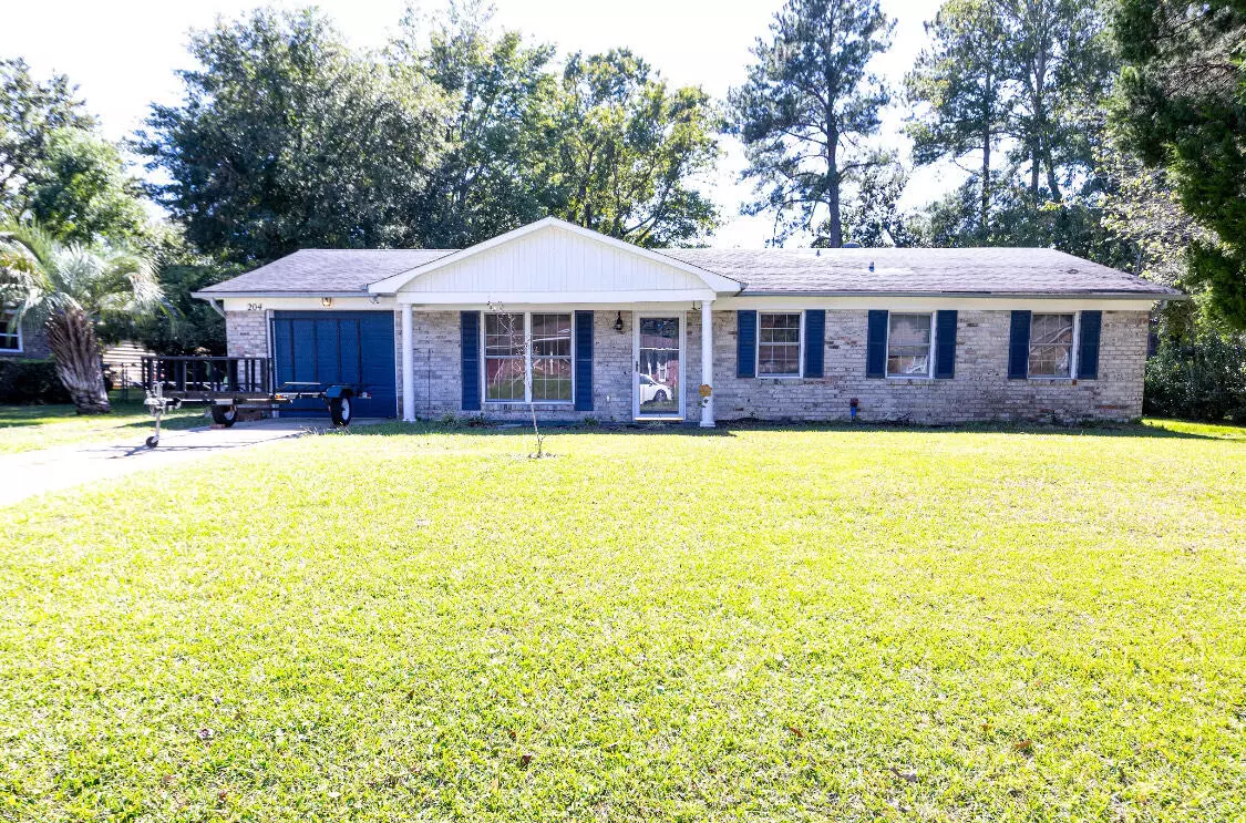 Summerville, SC 29483,204 Niblick Rd