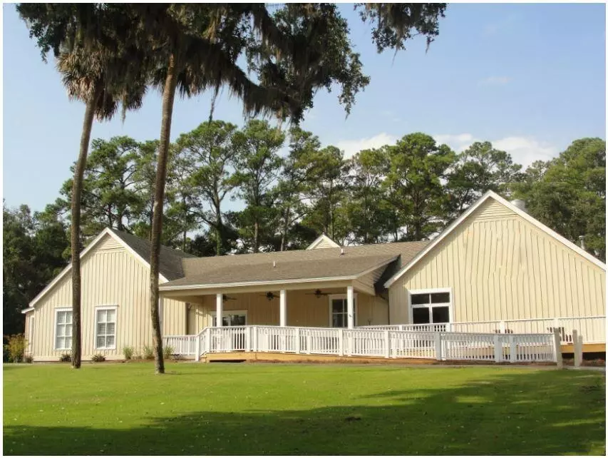 Edisto Island, SC 29438,21 Fairway Dr