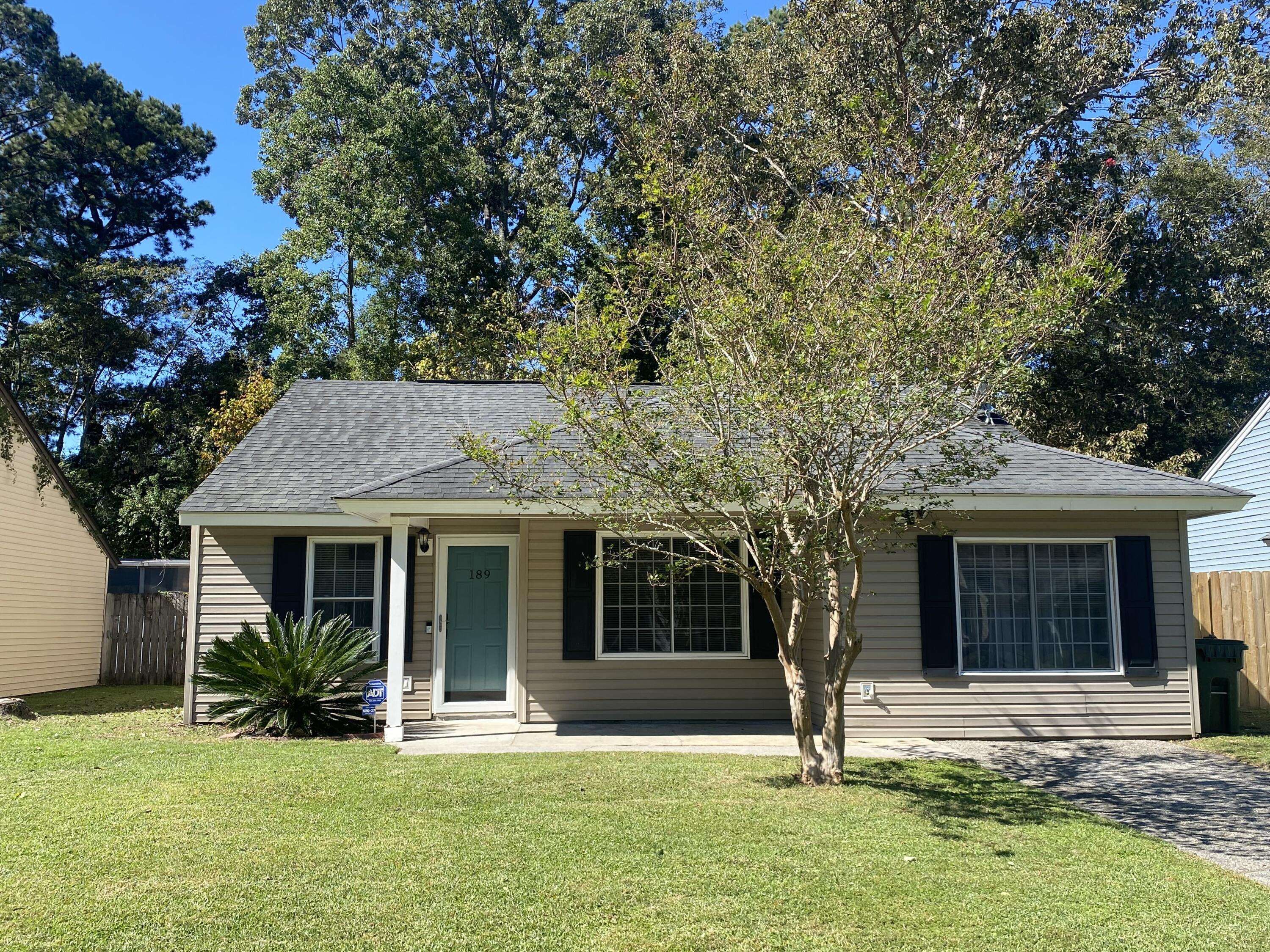 189 Mickler Dr, Ladson, SC 29456