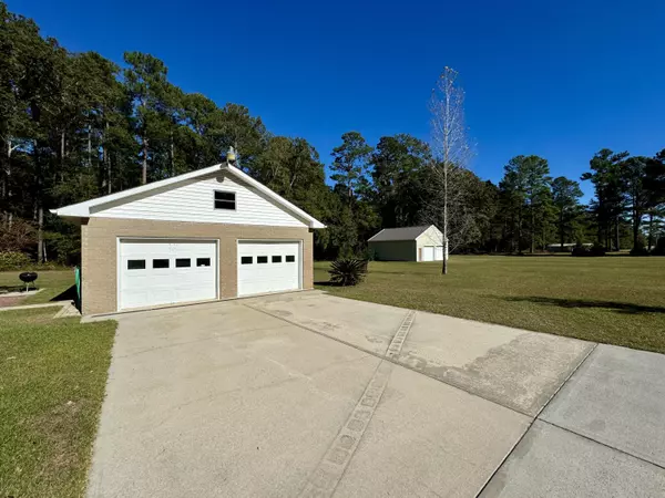 Santee, SC 29142,317 Parklane Dr