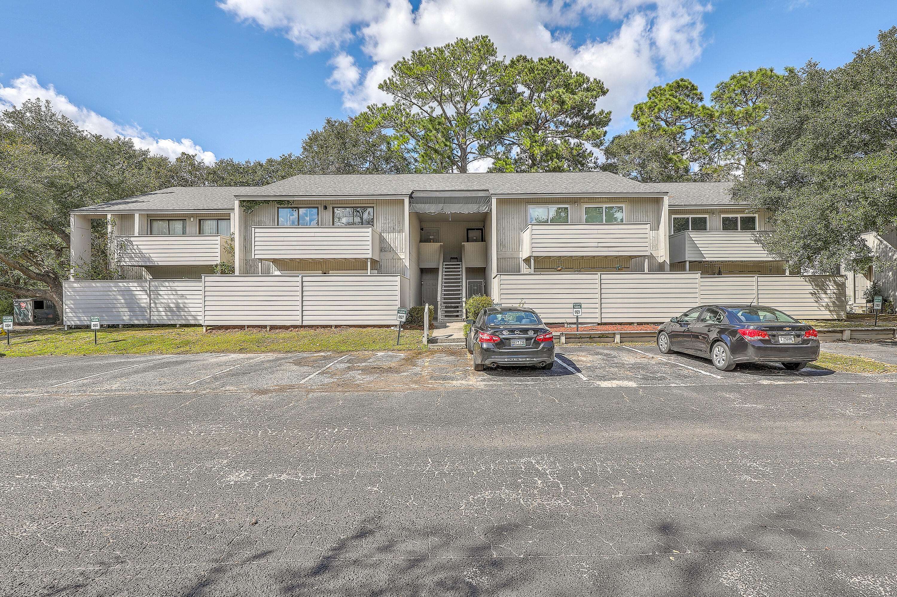 Goose Creek, SC 29445,202 Greenmeadow Dr