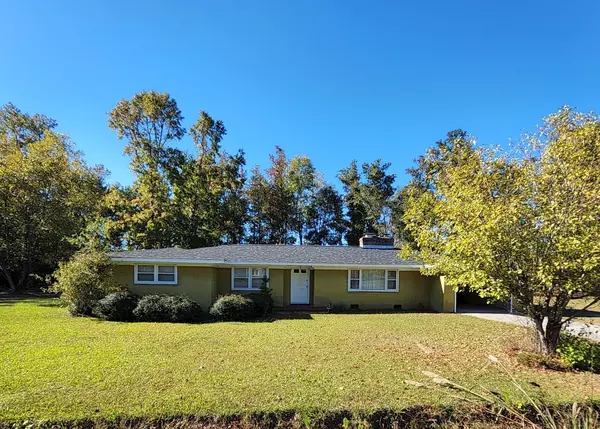 230 Horizon St, Eutawville, SC 29048