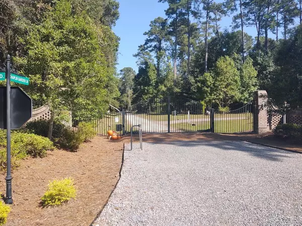 Edisto Island, SC 29438,3 Chaplin Garden Ln