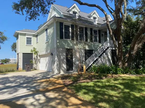 Mount Pleasant, SC 29464,232 Haddrell St