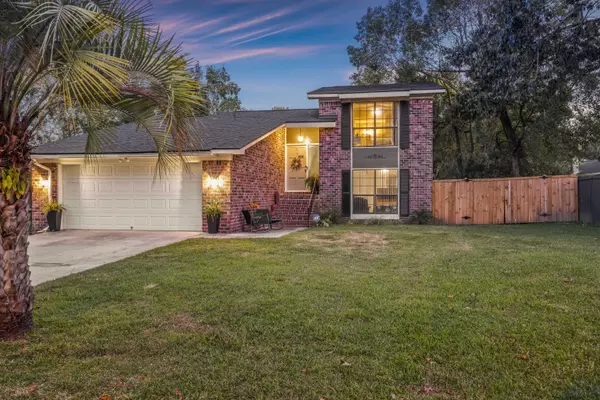 613 Flamingo Dr, Ladson, SC 29456