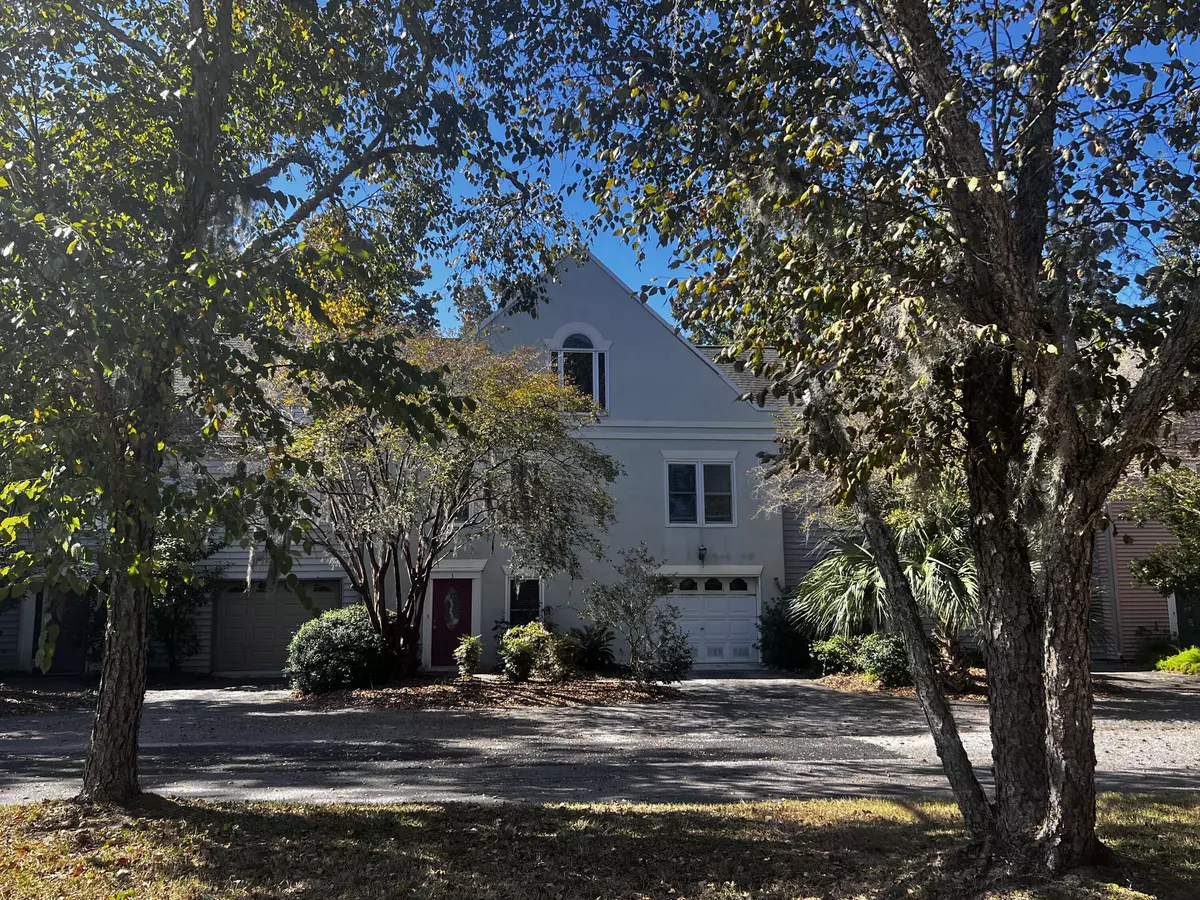 Charleston, SC 29412,790 Lake Frances Dr #3