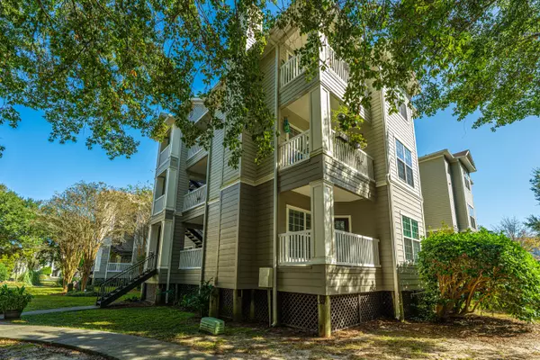 Charleston, SC 29412,700 Daniel Ellis Dr #5102