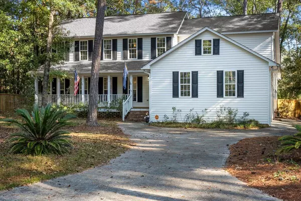 100 Dacs Ln, Summerville, SC 29483