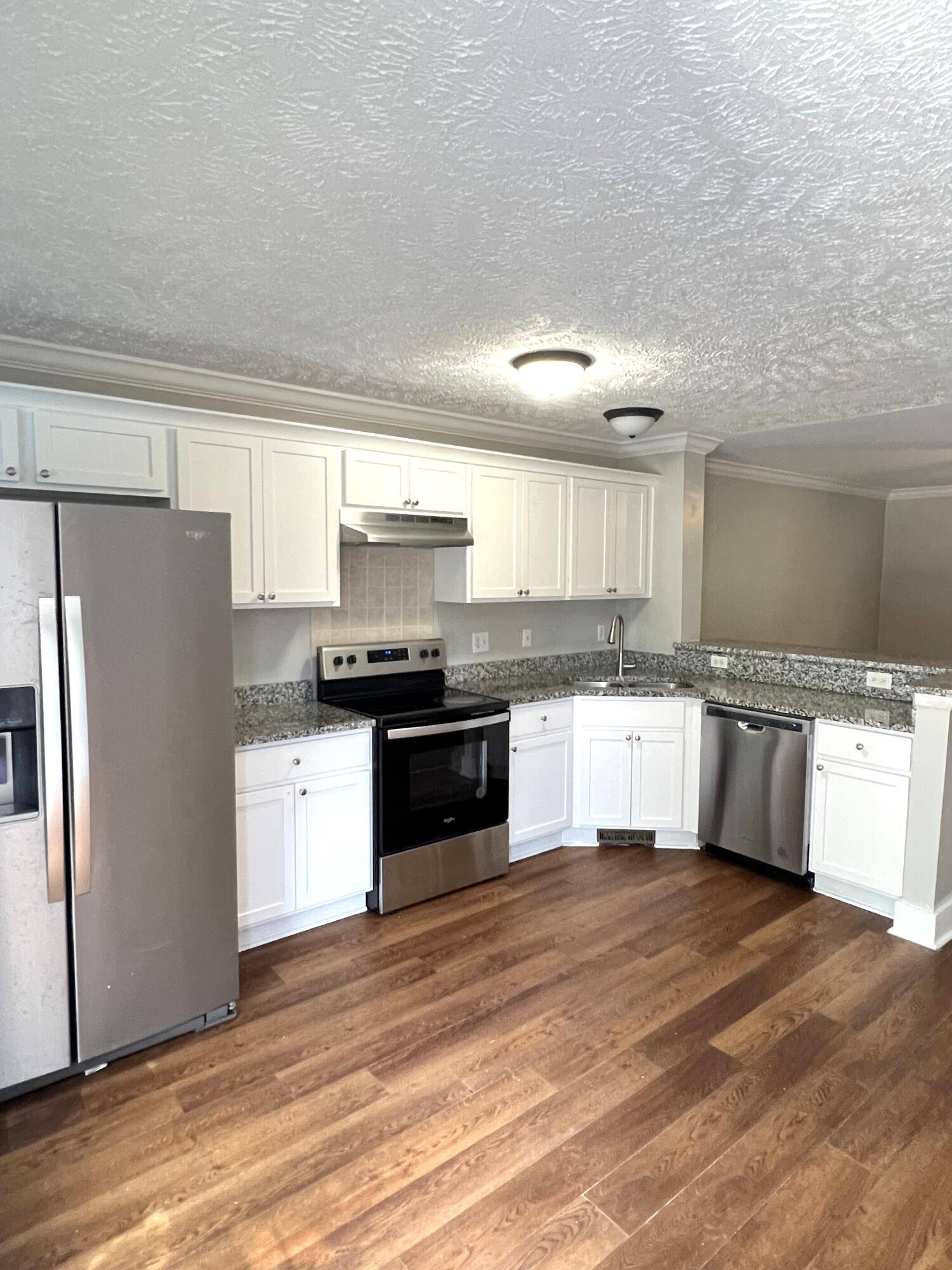 North Charleston, SC 29406,8589 Lake Marion Dr #600