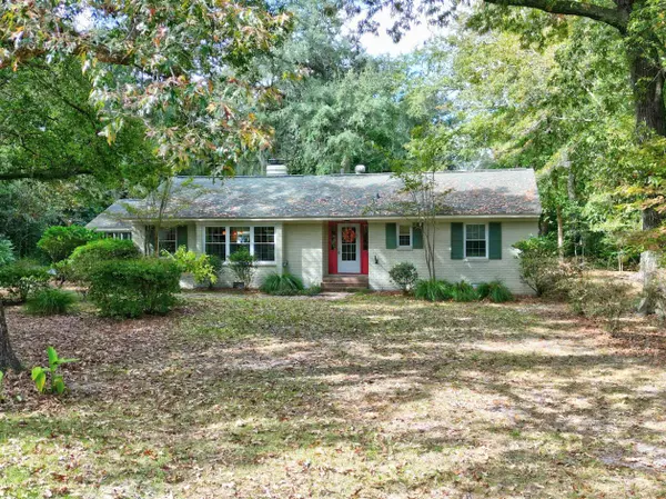 306 Marion Ave, Summerville, SC 29483