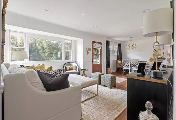 Mount Pleasant, SC 29464,264 Palm St