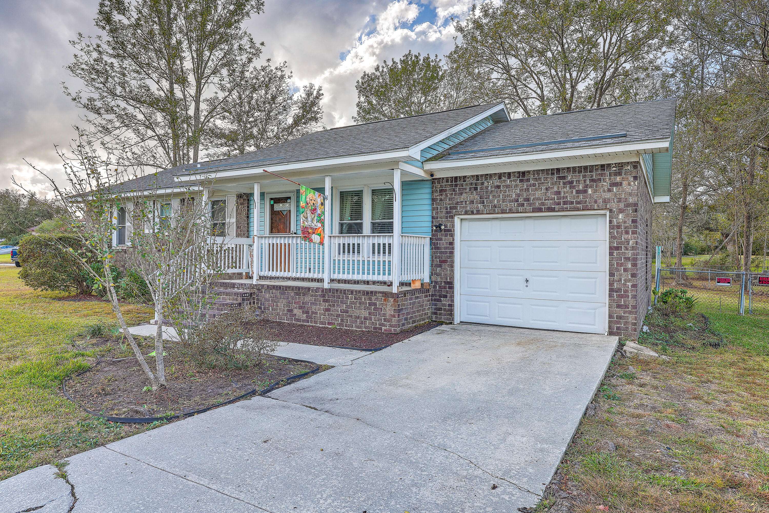 Ladson, SC 29456,234 Columbia Dr