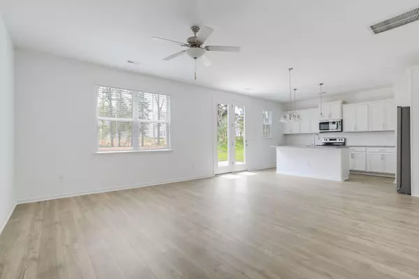 North Charleston, SC 29420,8735 Revival Rd