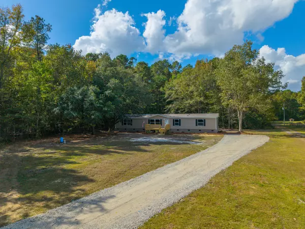 Moncks Corner, SC 29461,421 Rufus Ln