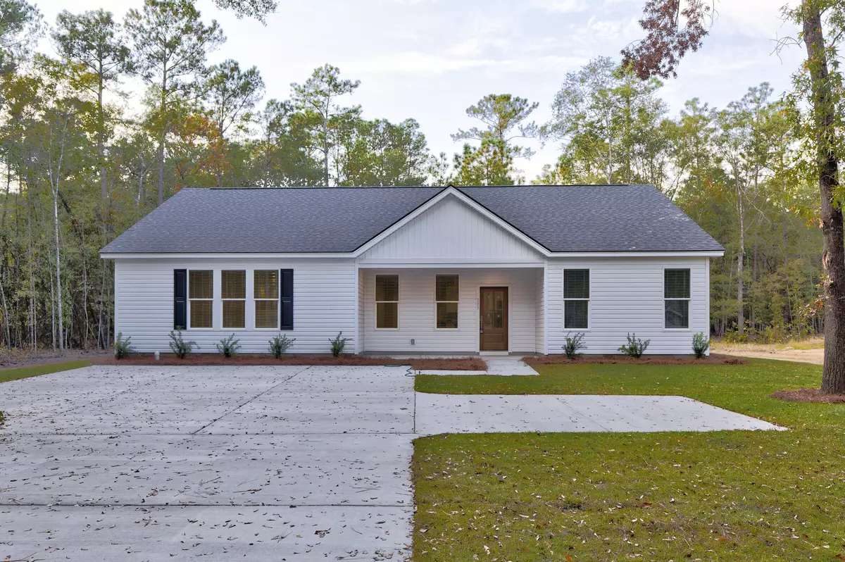 Summerville, SC 29485,285 W Smith St