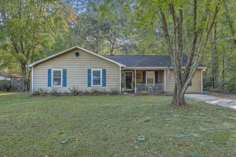 108 Nettles Ln, Summerville, SC 29483