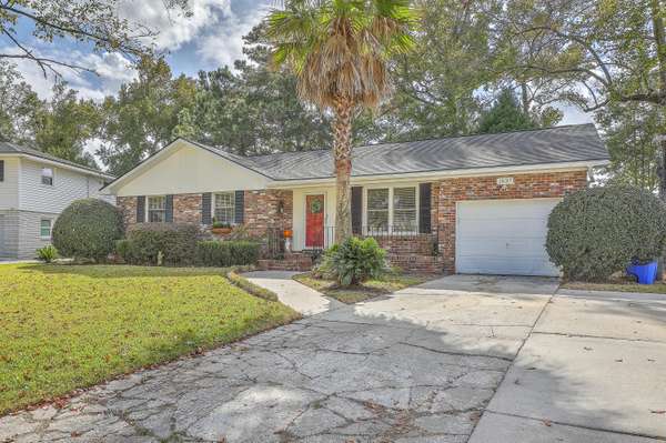 1637 Falmouth St, Charleston, SC 29407