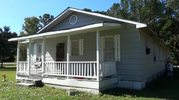 Mcclellanville, SC 29458,8266 N Highway 17