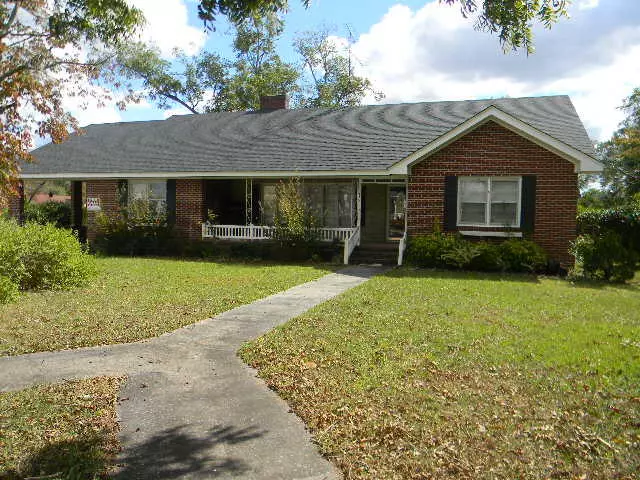 Elloree, SC 29047,345 Hampton St