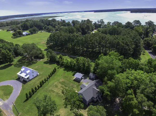 6450 Simmons Bluff Rd,  Meggett,  SC 29449