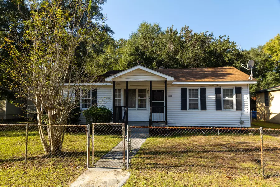 2531 Wecco St, North Charleston, SC 29405