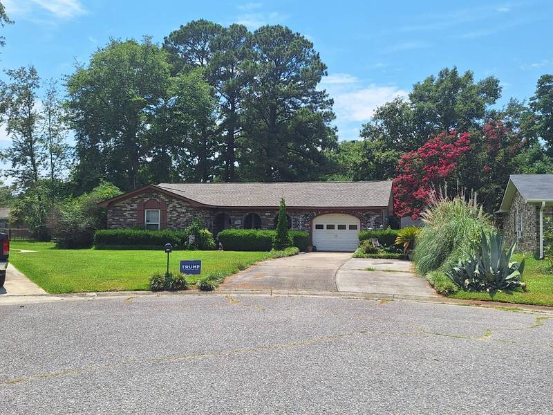 108 Berkshire Ct, Goose Creek, SC 29445