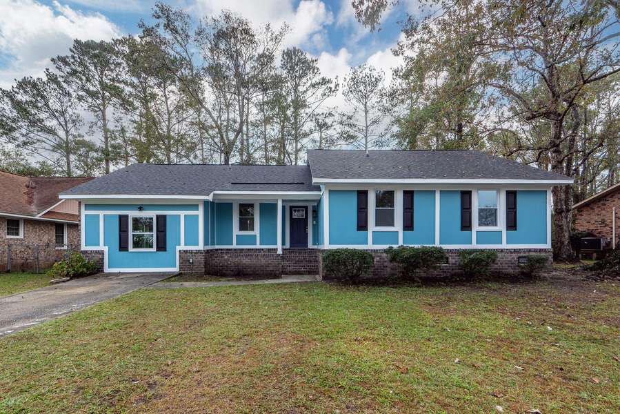 707 Cluster Pines Rd, Ladson, SC 29456