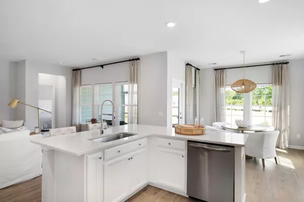 Summerville, SC 29486,192 Steepbrook Dr