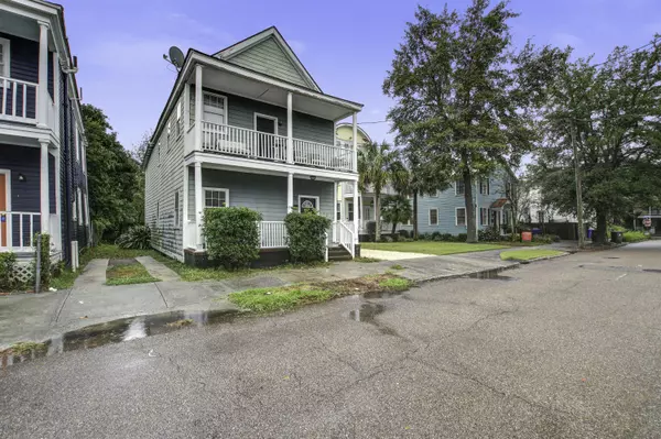 Charleston, SC 29403,301 Coming St #A&B