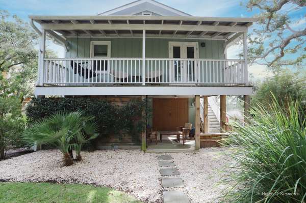 1225 Tabby Dr, Folly Beach, SC 29439