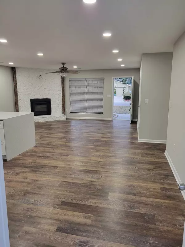 Summerville, SC 29483,507 Woodward Blvd