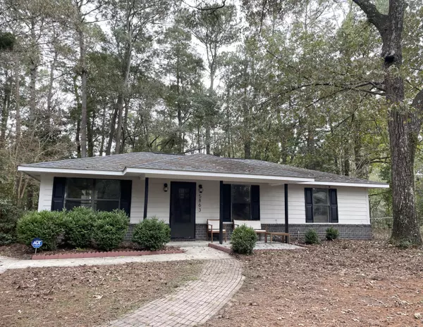 5863 Octavia Ave, Ravenel, SC 29470