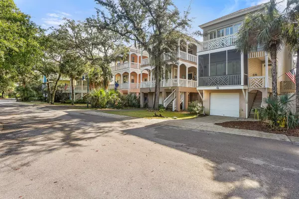 Saint Helena Island, SC 29920,25 Veranda Beach Rd