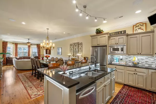 North Charleston, SC 29405,4255 Faber Pl Dr #4301