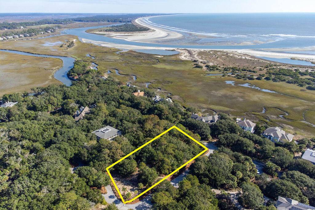 1111 Ocean Forest Ln, Johns Island, SC 29455