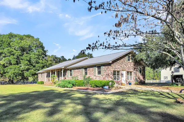 Harleyville, SC 29448,203 Hickory Nut Drive