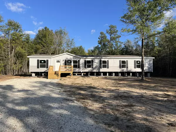 818 Pigeon Bay Rd, Cross, SC 29436