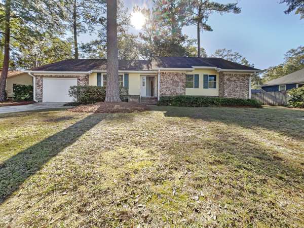 108 Flicker Ln, Summerville, SC 29485