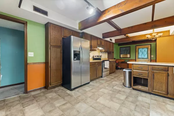 Summerville, SC 29486,1269 College Park Rd