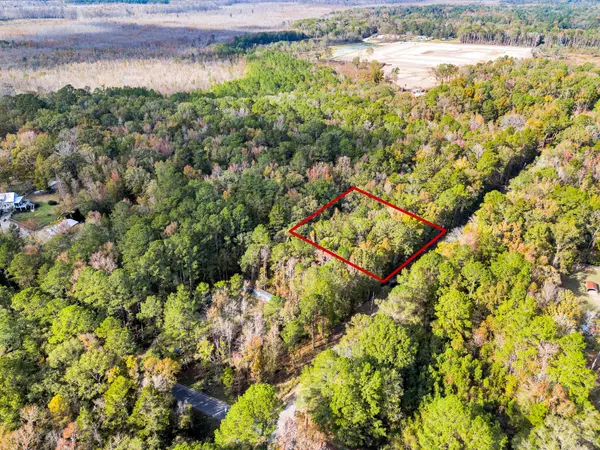 Summerville, SC 29483,107 Weir Street