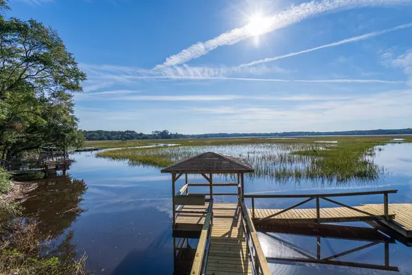 Edisto Island, SC 29438,8563 Middleton Point Ln