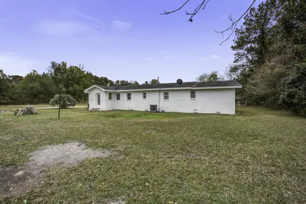 Vance, SC 29163,145 Buckeye Ct