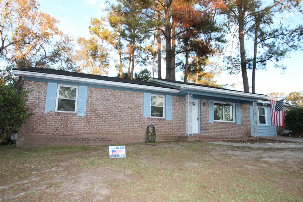 Ladson, SC 29456,377 Furman Ln