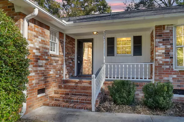 Summerville, SC 29485,302 Chessington Cir