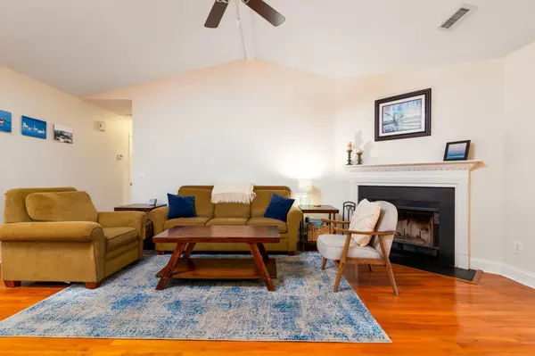 Charleston, SC 29412,1074 Wayfarer Ln