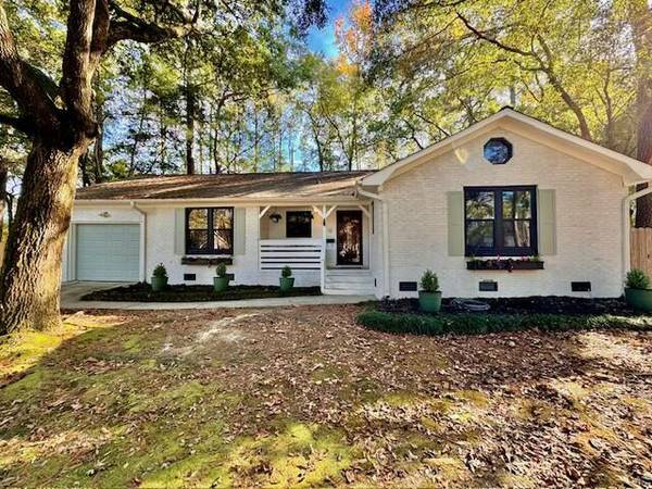 100 Edenbridge Ln,  Summerville,  SC 29485